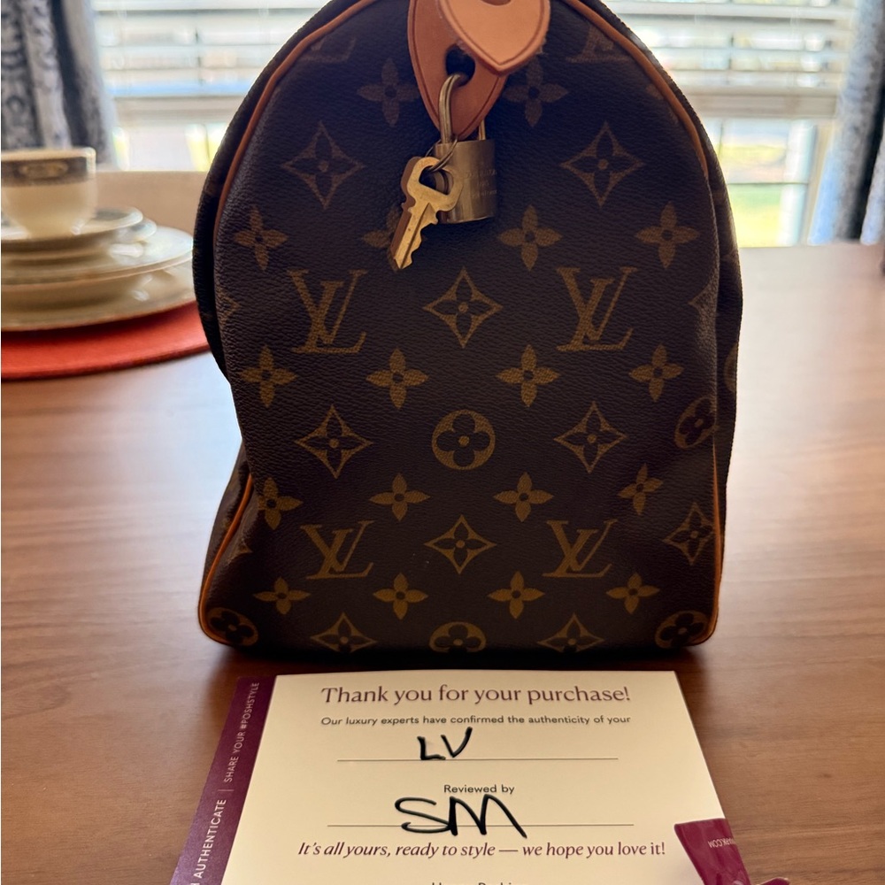 Authentic Louis Vuitton Speedy 35 - Picture 10 of 12